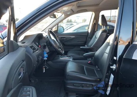 2021 Honda Pilot 2Wd Special Edition z USA, uszkodzony, nr VIN 5FNYF5H25MB032759